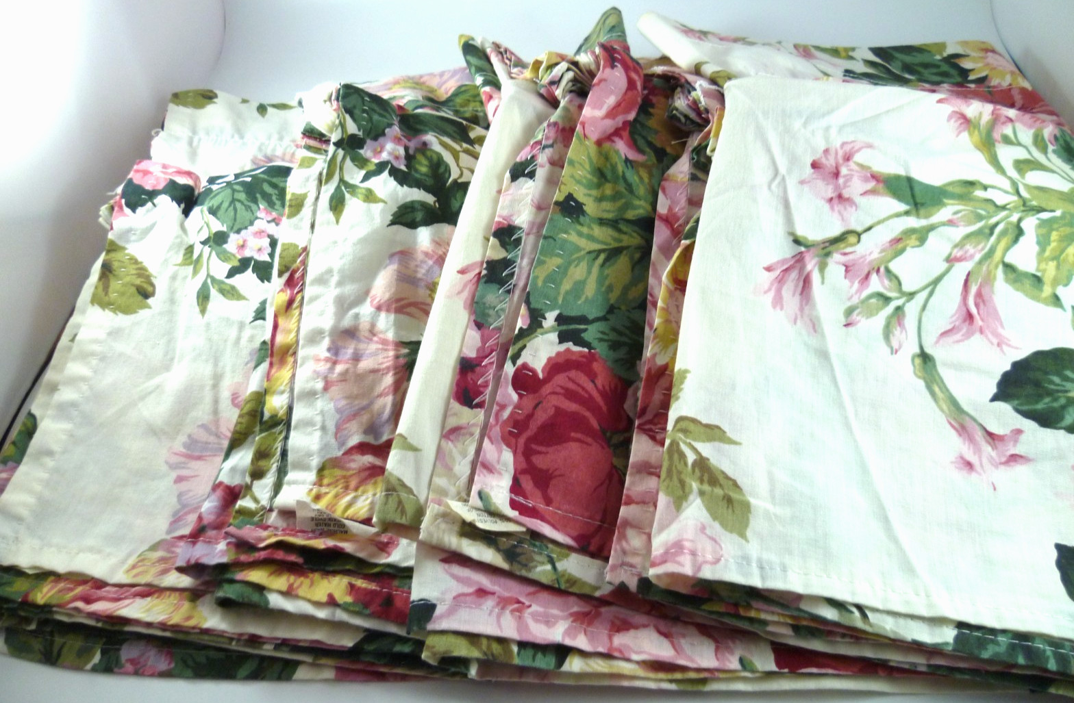 4 Vintage Valances Gathered Floral Roses Red Pinks Green each 16×82 Cotton