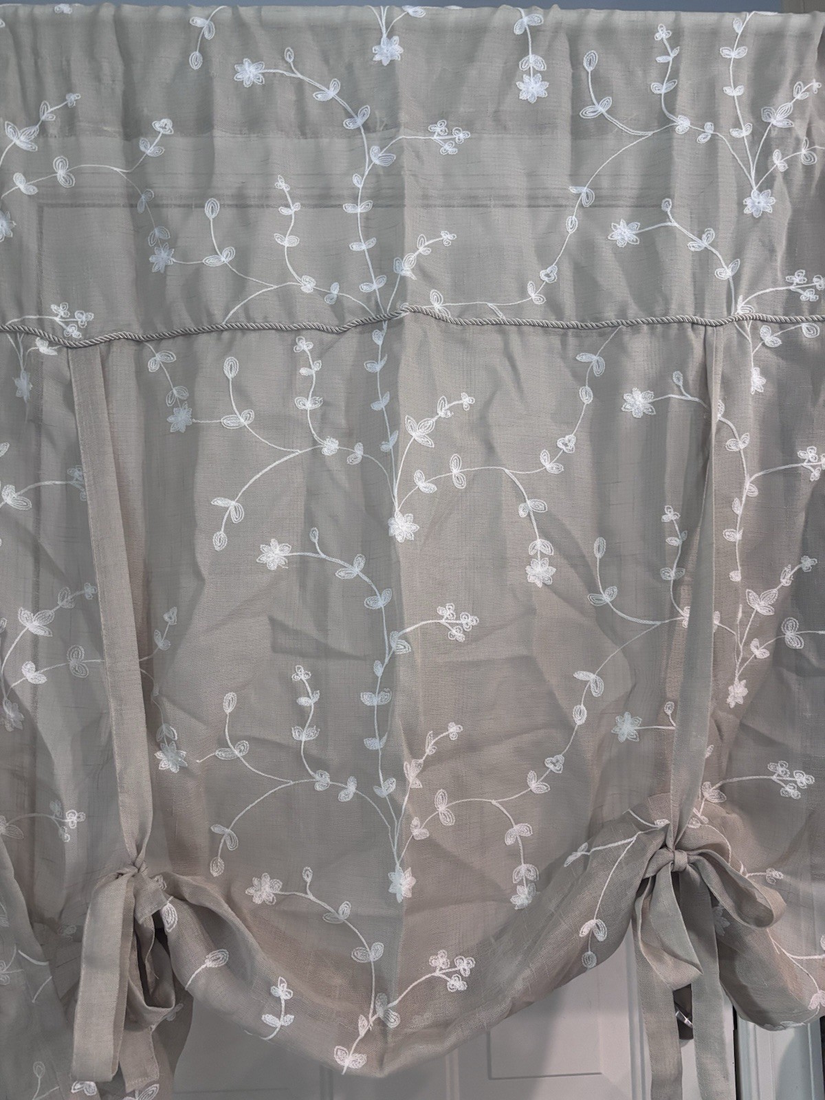 Curtain Panels (2) Sheer Beige White Embroidered Balloon Style 39×63 Boho Girly