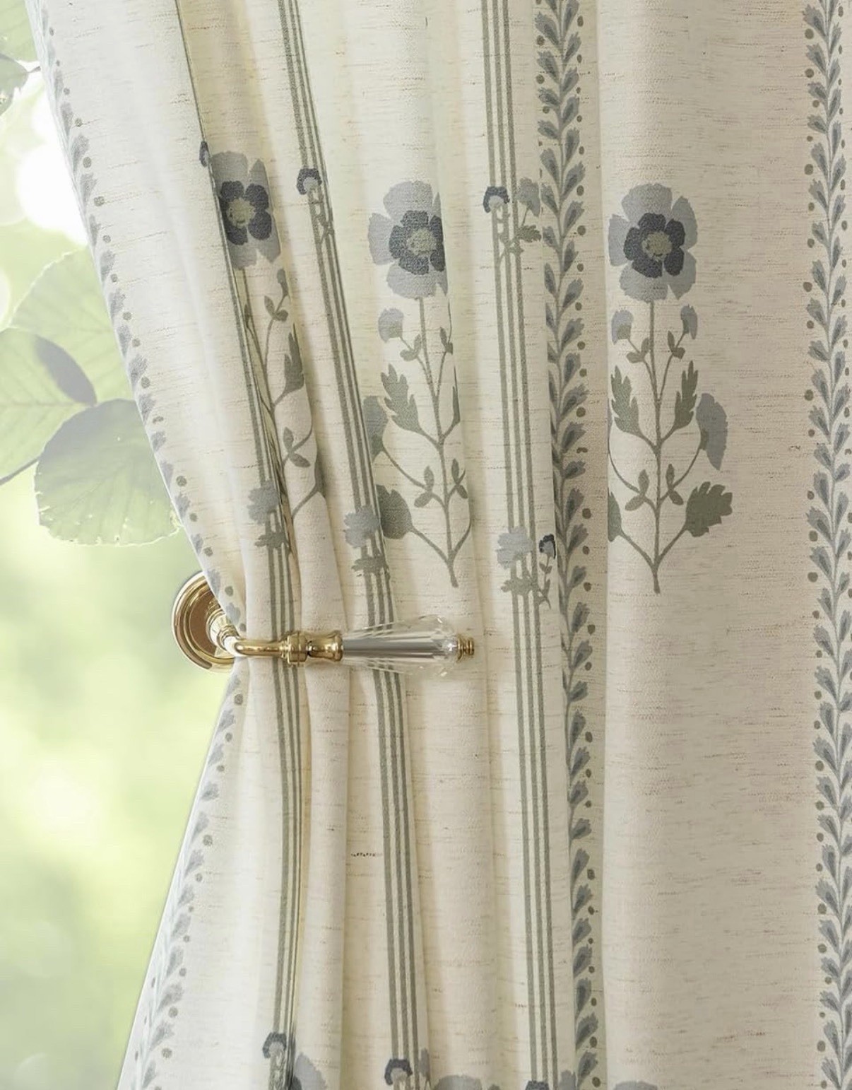 Three Girls Pinch Pleated Curtains For Living Bedroom – 90 Inches Light – Floral
