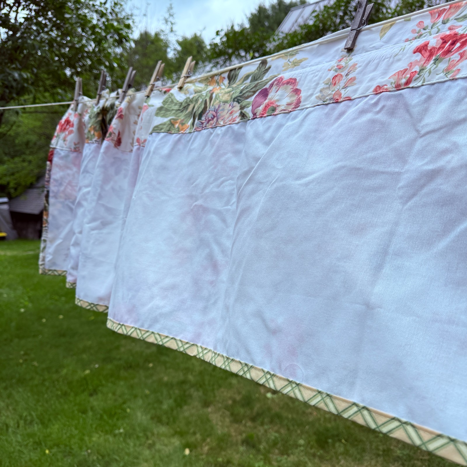 Vintage Window Valance Cabbage Roses Floral 18 X 84in Cotton Plaid Trim USA