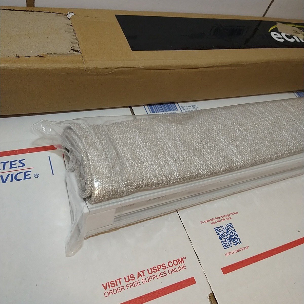 ECLIPSE Darien Insulating Blackout Cordless Lined Window Shade 39in x 64in Linen