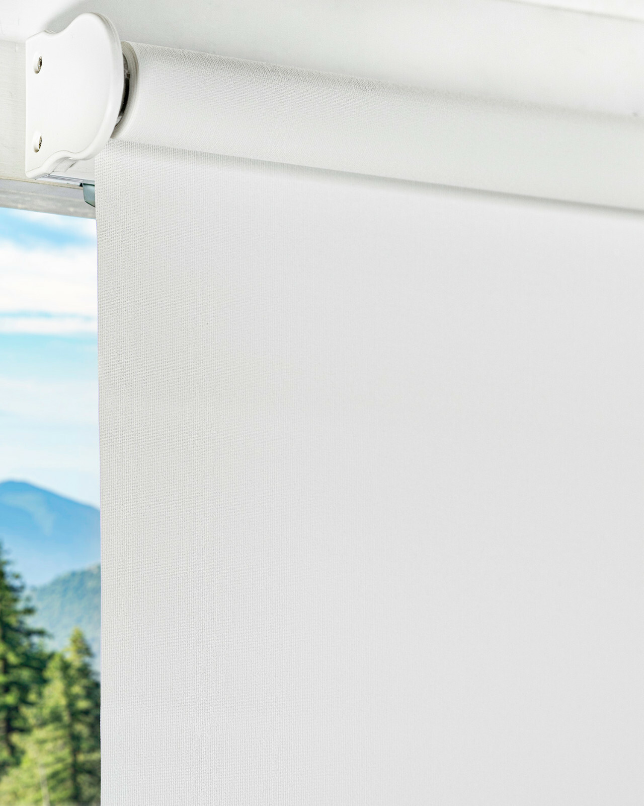 CHICOLOGY Room Darkening Snap-N’-Glide Cordless Roller Shades 31×72 31W X 72H in