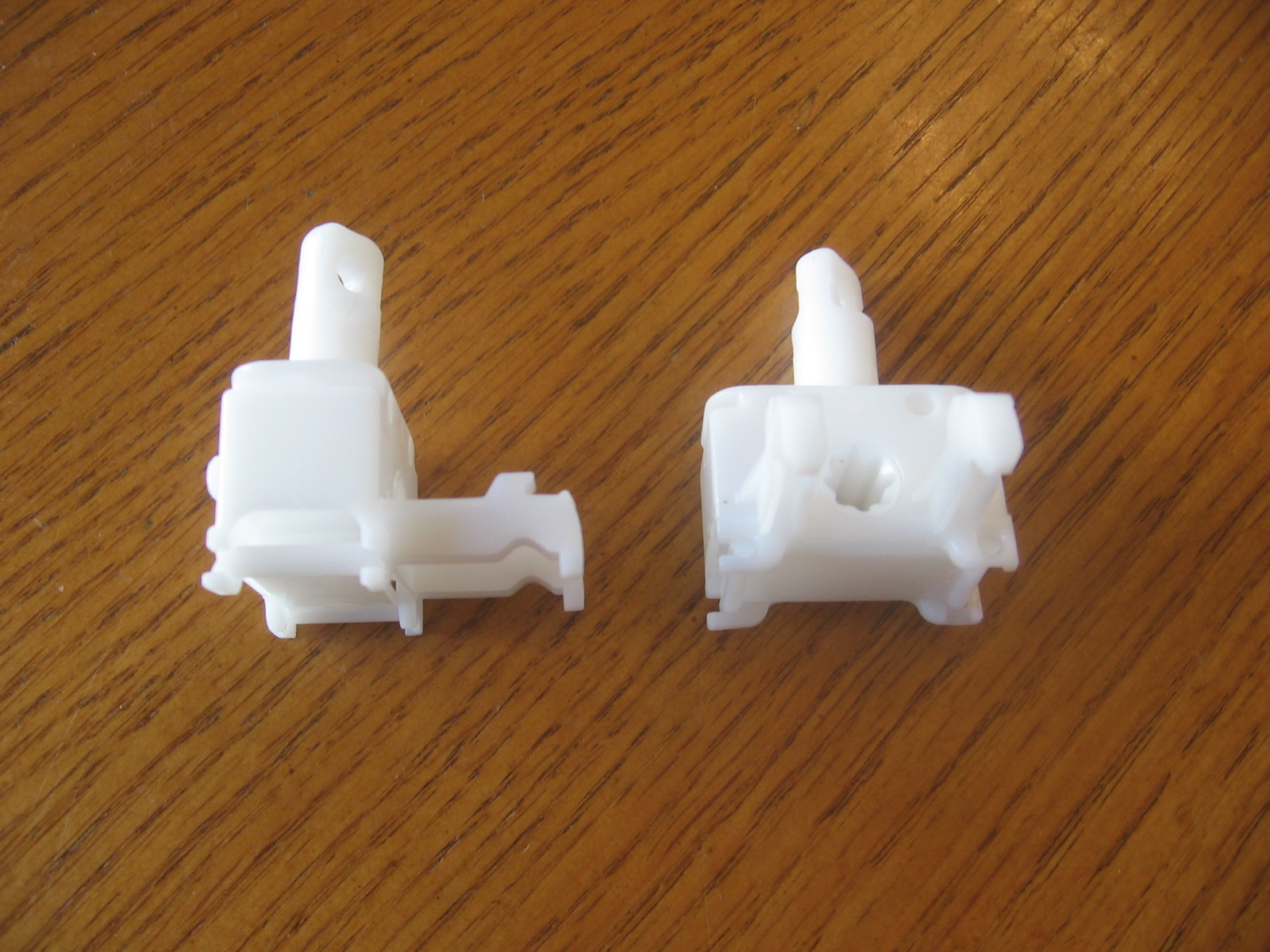 QTY 2 Self Aligning Vertical Blind Wand Control Part White Gear repair B5
