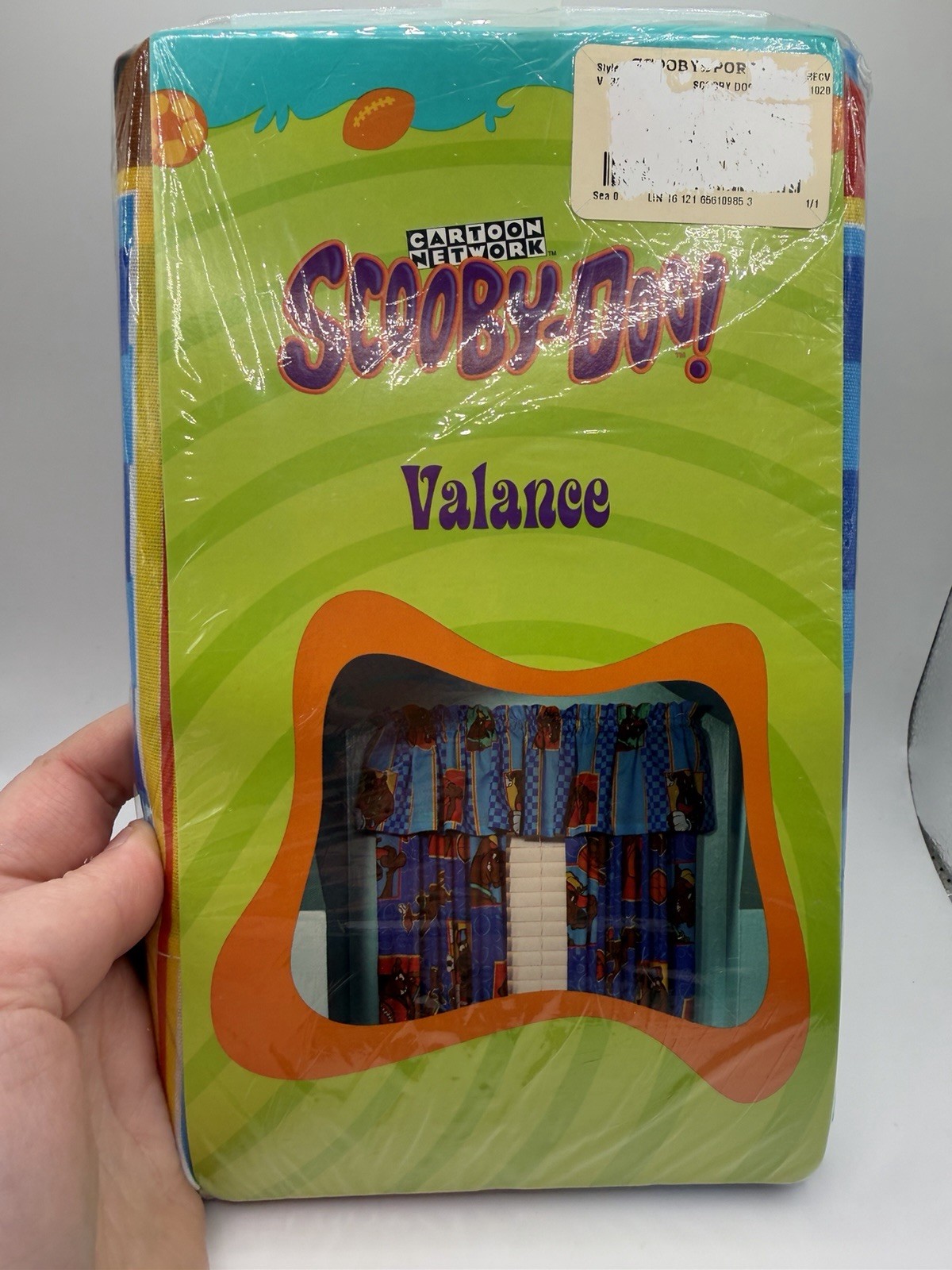 Vintage 1999 Scooby Doo Hanna-Barbera Window Valance, Dan River, USA One Valance