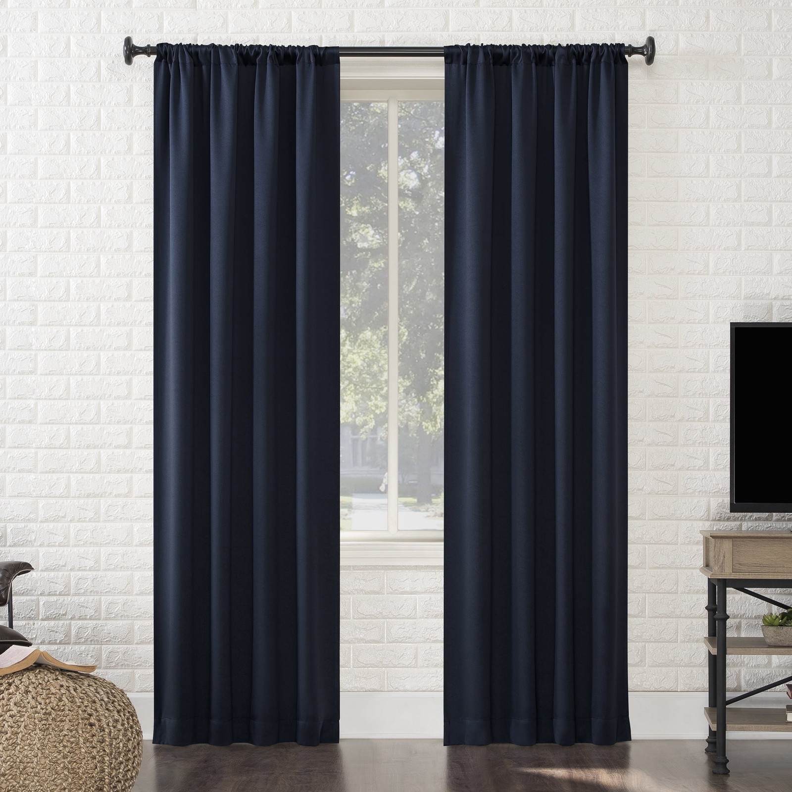 Avery 100% Blackout Rod Pocket Single Curtain Panel, Navy, 40″W x 84″L