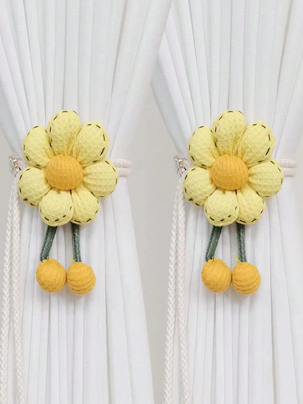 Pair of cartoon flower curtain straps, simple children’s room decoration gauze c