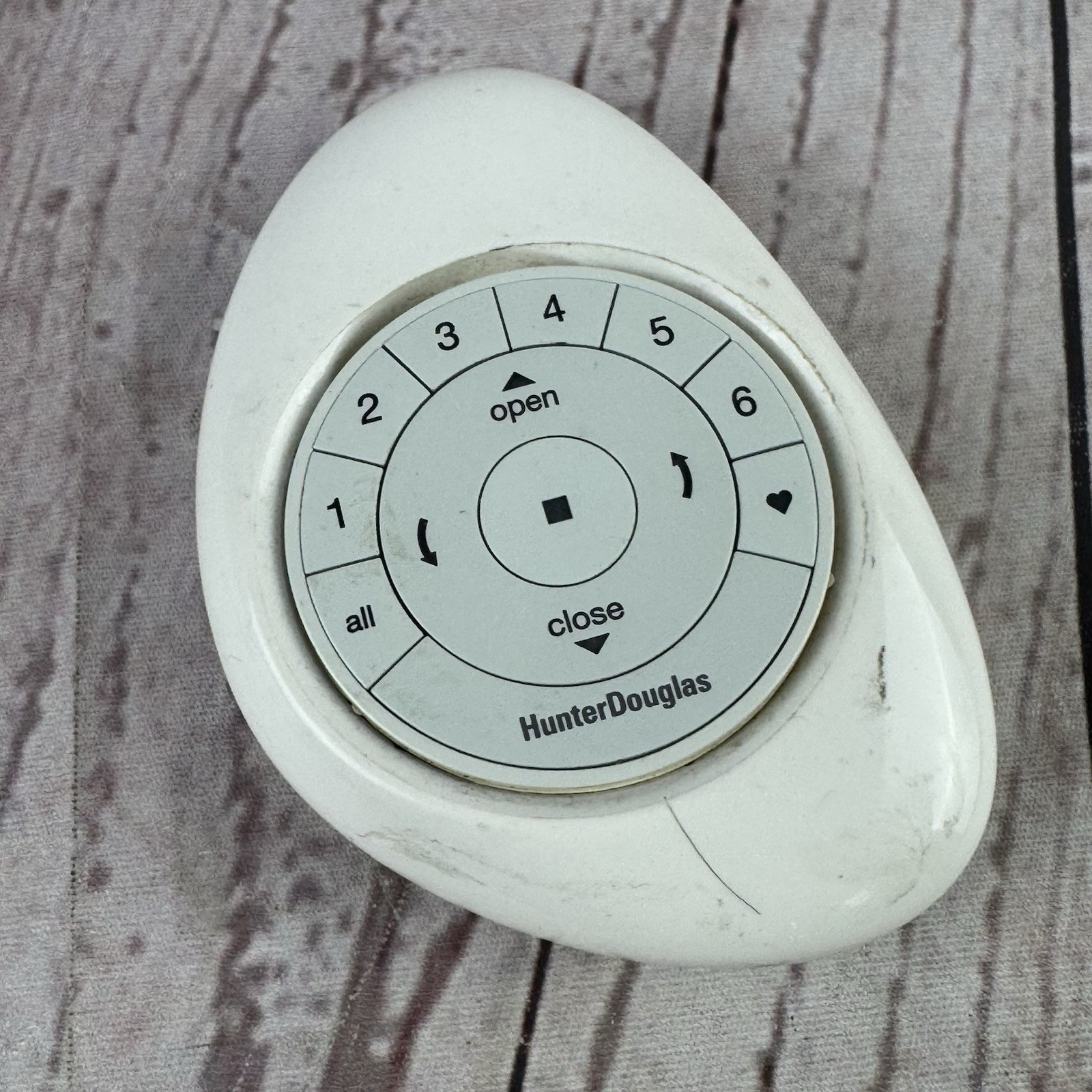 Hunter Douglas PowerView Gen 3 Remote Pebble Control White Shades