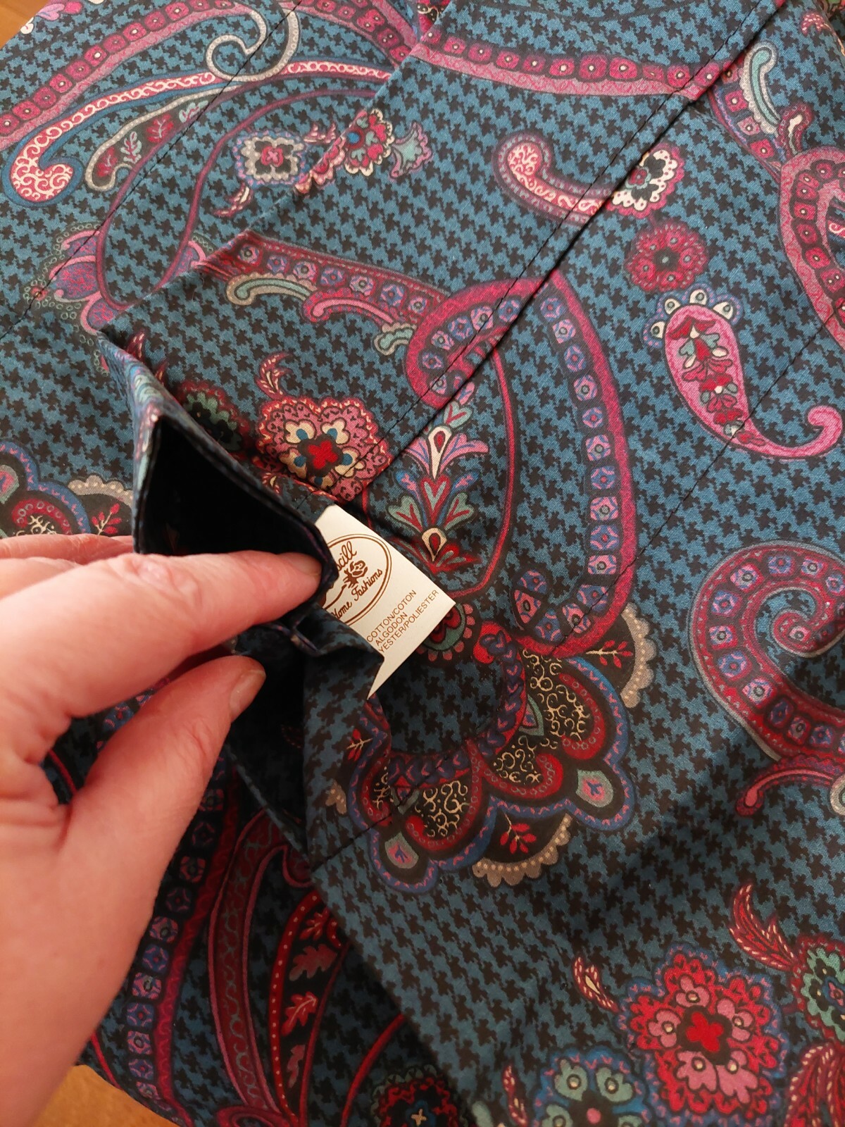 2 CROSCILL HOME FASHIONS VALANCE,PAISLEY,MAROON,DOUBLE SIDED,POLY/COTTON 18”x88”