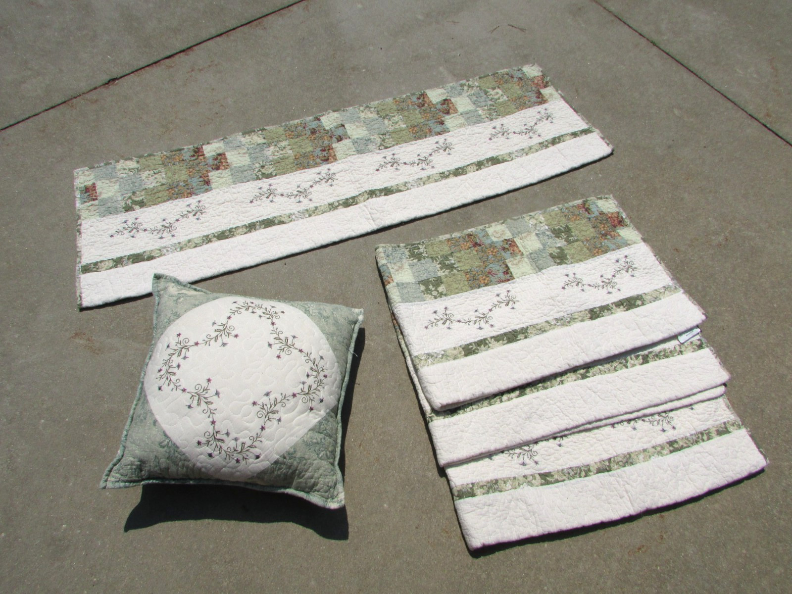 VTG JC Penney CASSANDRA Quilted Cream Valance Set 4-Embroidered Floral 52” x 15”