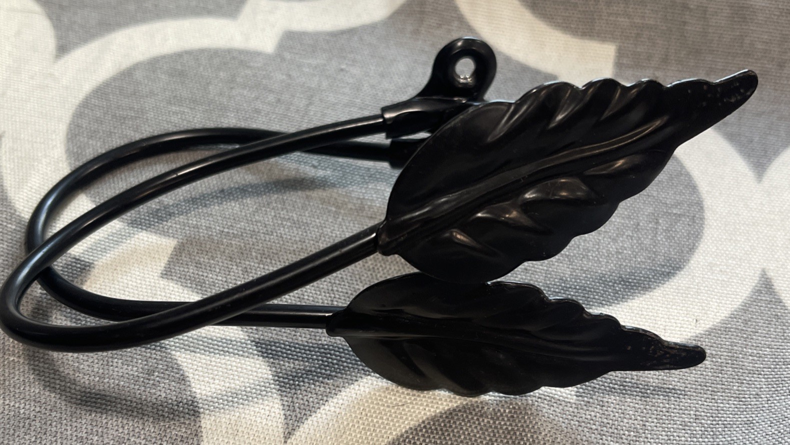 Leaf Curtain Holdbacks Metal (Black Set of 2) Wall Mounted Drapery Hook