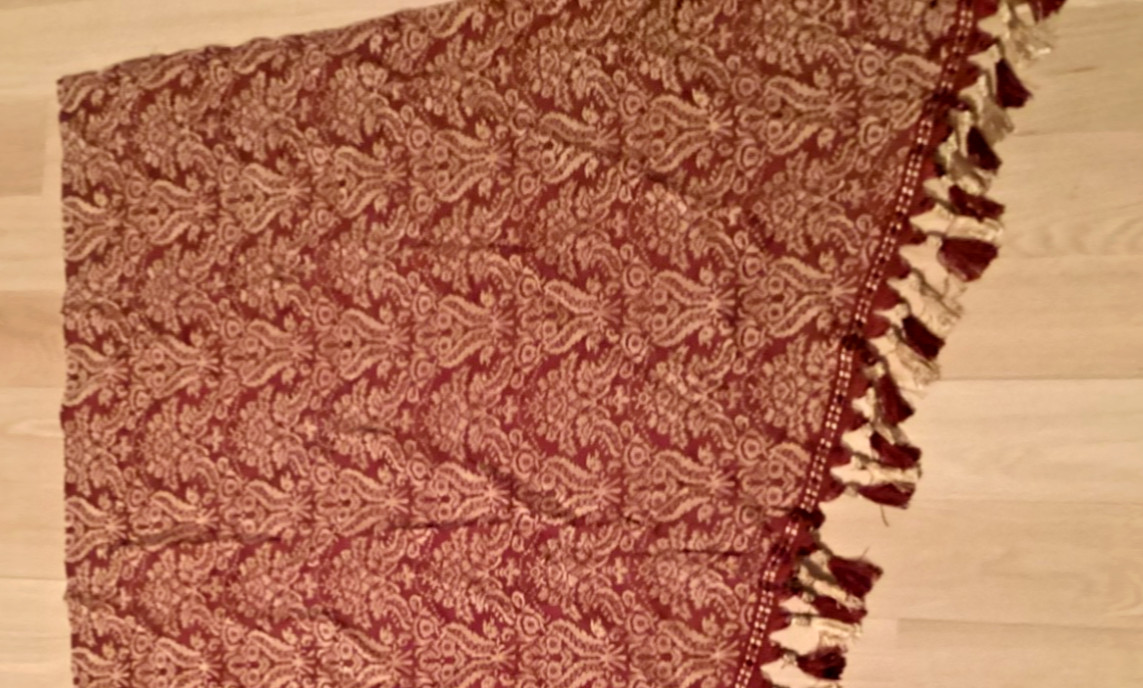 CROSCILL CHENILLE Red/Gold Brocade VALANCE 40″x 40″ w/ Tassels