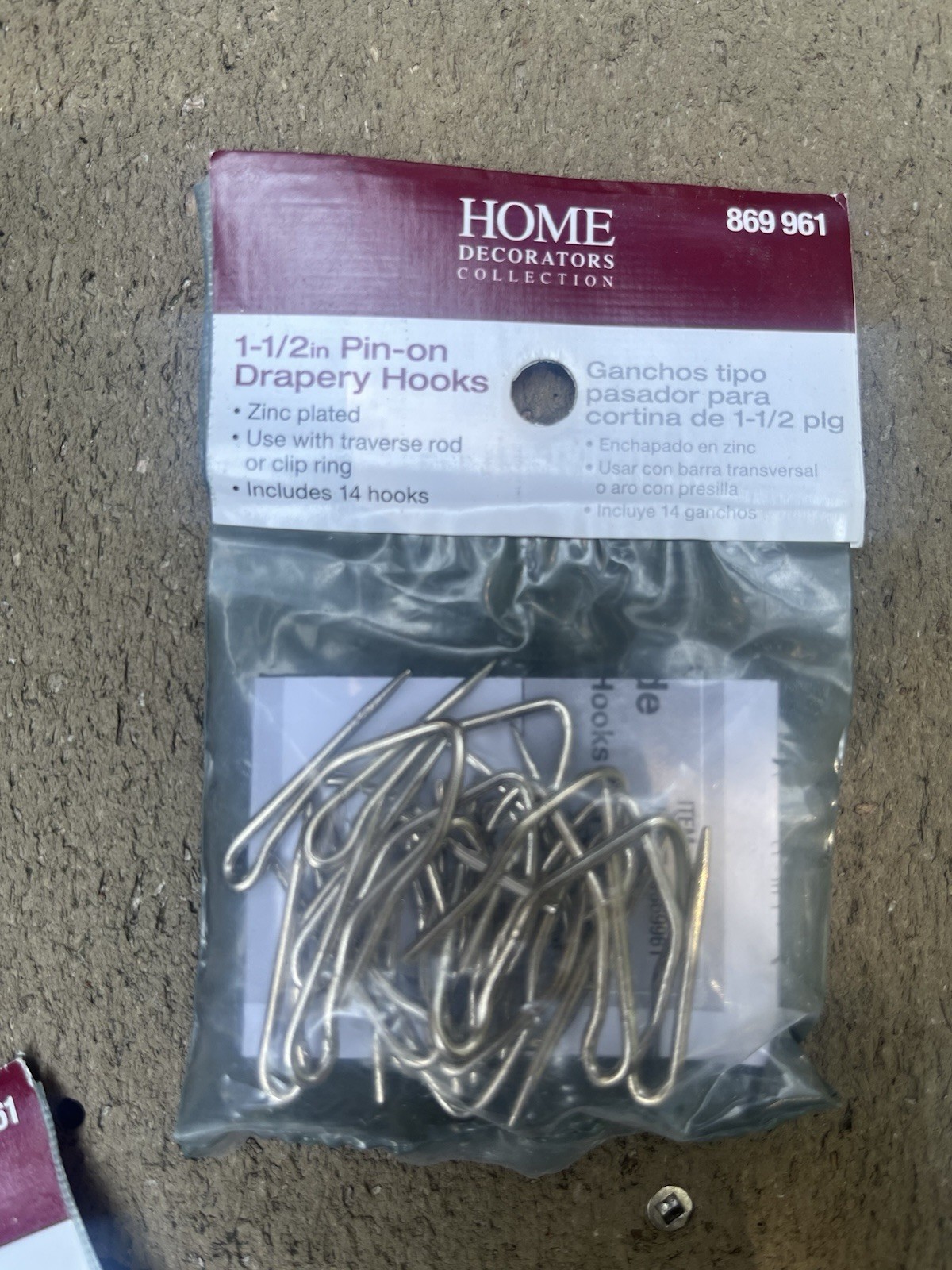Home Decoration Pin-On Drapery Hooks (14-Piece) for Curtains