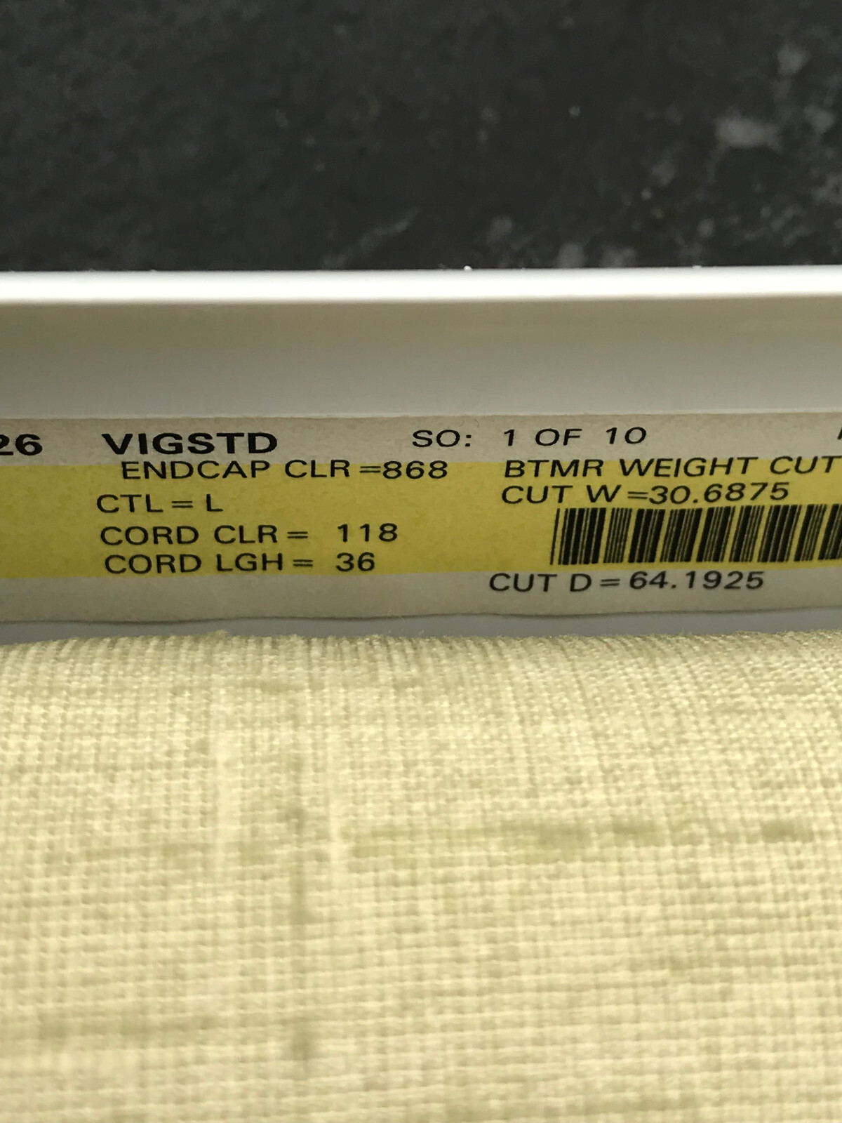 Hunter Douglas Vignette Roman Shade light green 32 width by 56 height