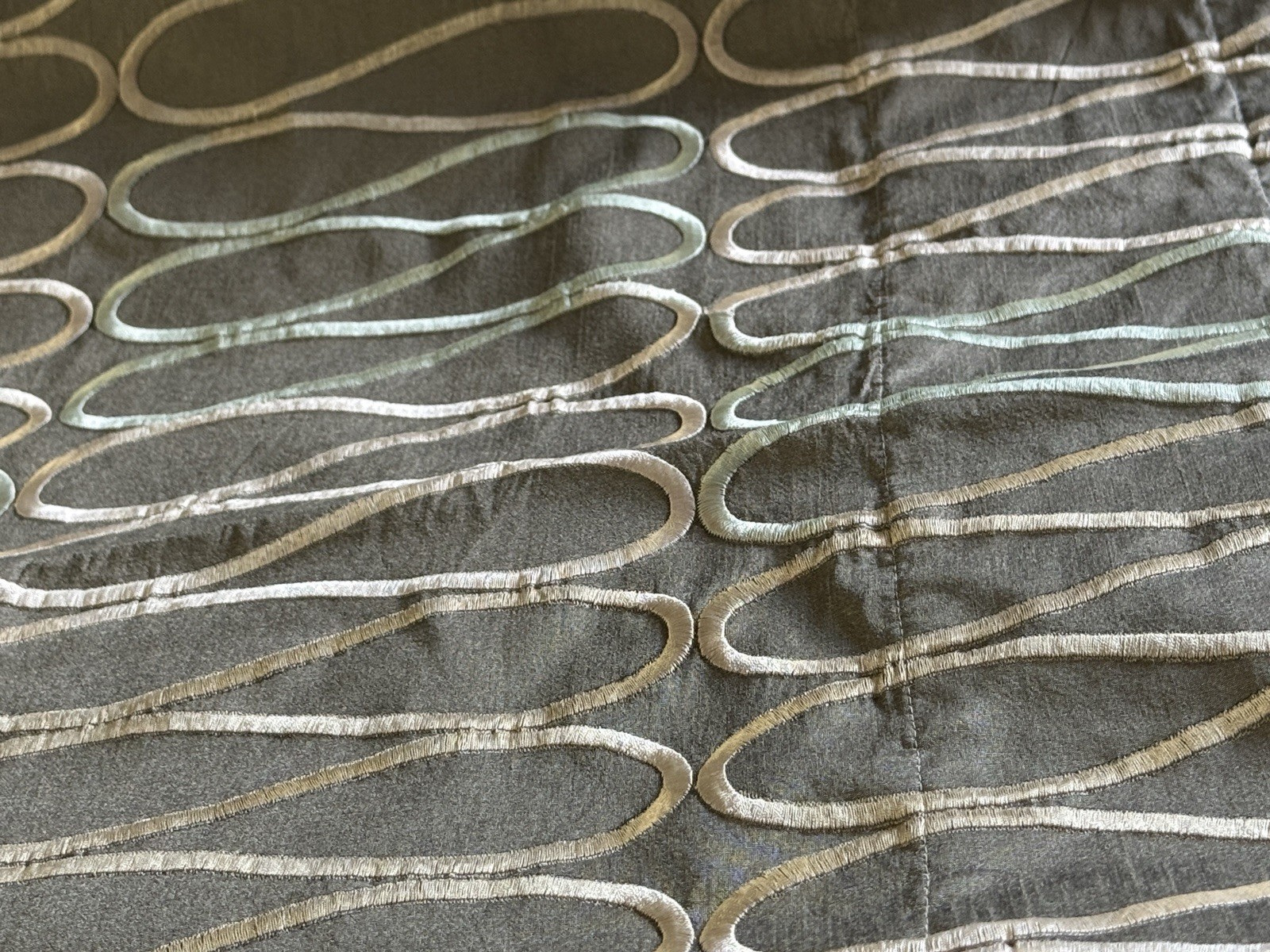 2 High End Printed Drapes Curtains Panels 96″ Pewter Gray Applique Infinity Pair