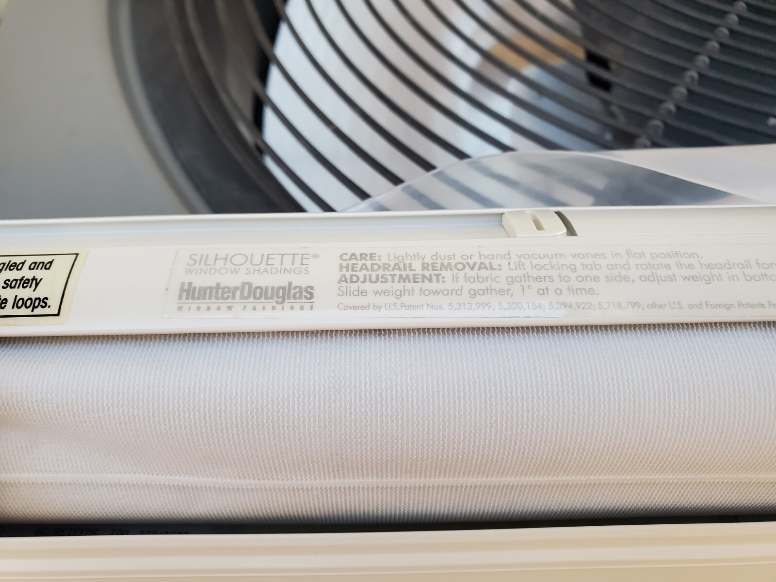 Hunter Douglas silhouette Window Shade 32 inches wide used – with rips
