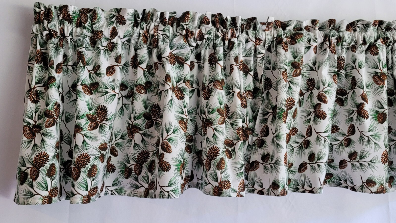 Pinecone Christmas Valance, Glitter Valance Curtain, White and Green Christmas