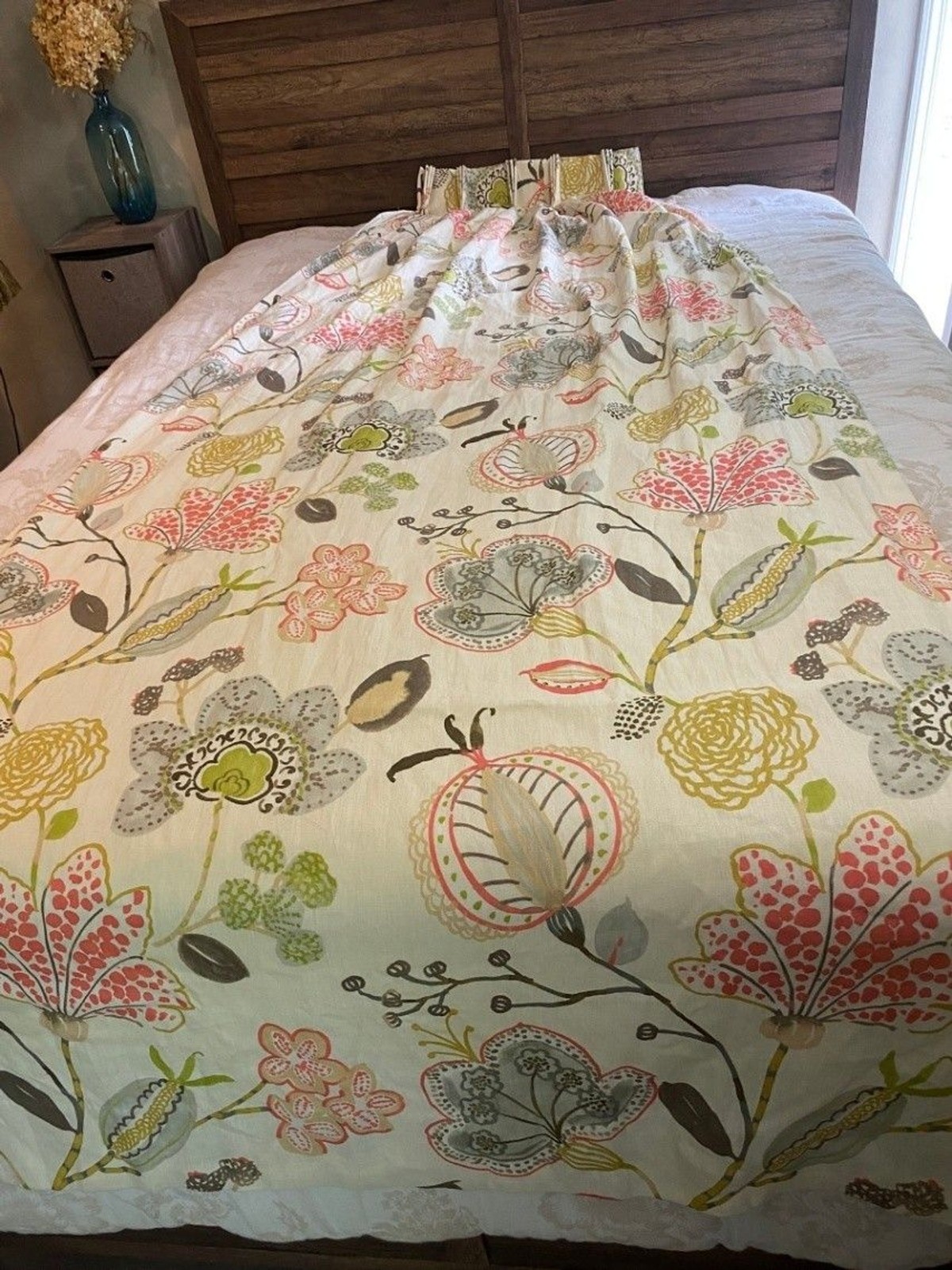 Jacobean Floral Pinch Pleated Cream Lined Drapery Floral Panels Set of 4 EUC