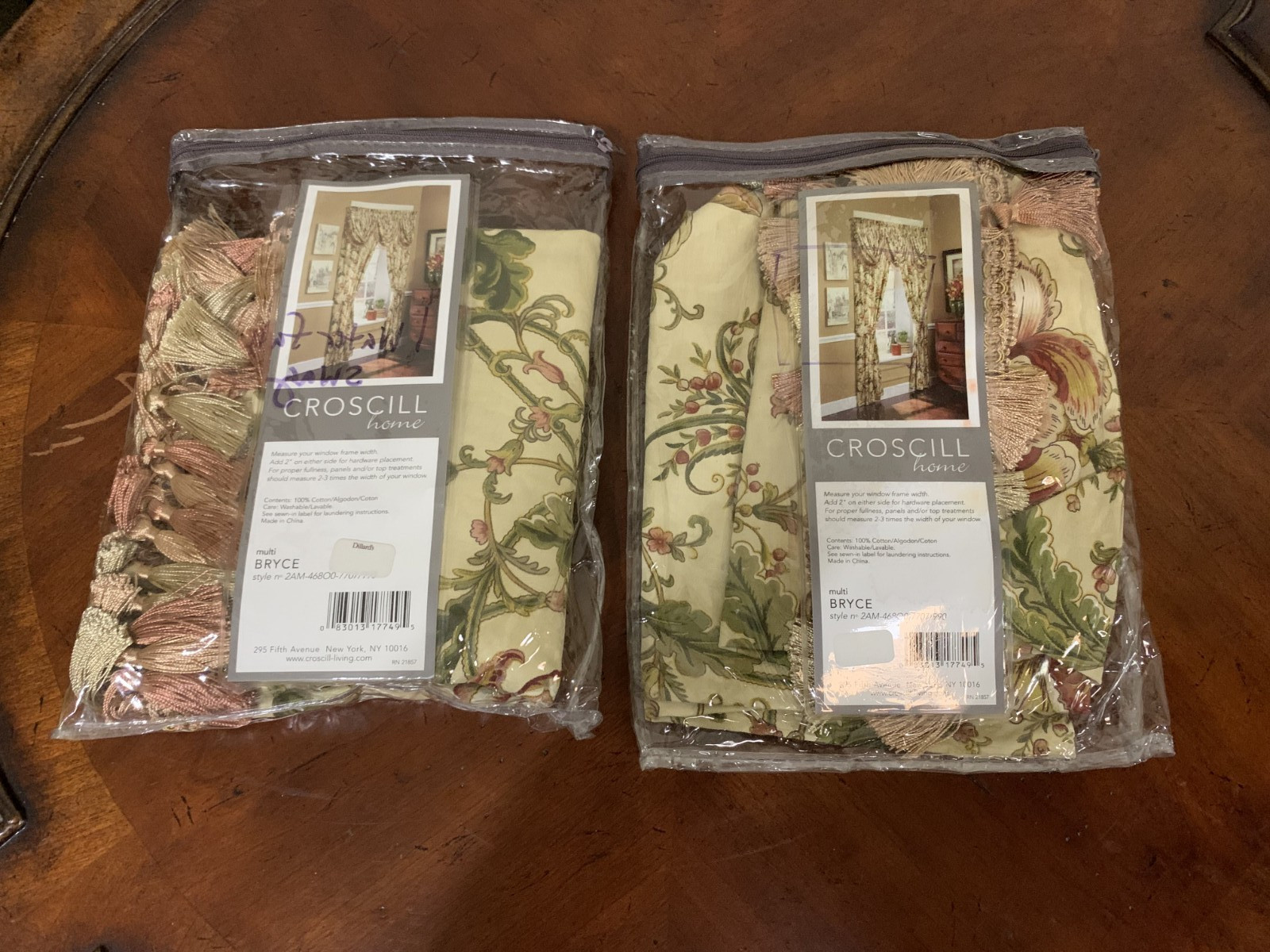 Croscill Bryce Floral Waterfall Swag Valance 48″ x 33″ Tassels Cotton NIP