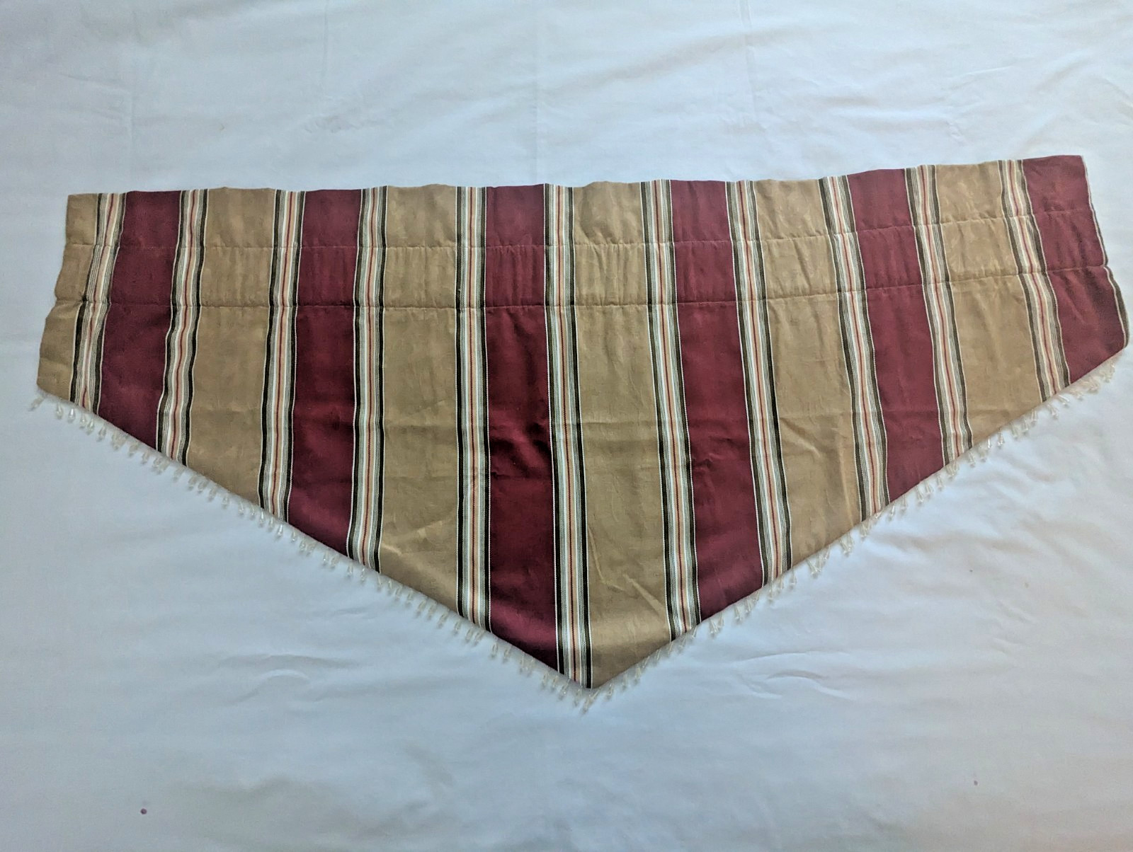 Waverly Capulet Stripe Red & Gold Beaded Lined SINGLE (1) Ascot Valance 51 x 23″