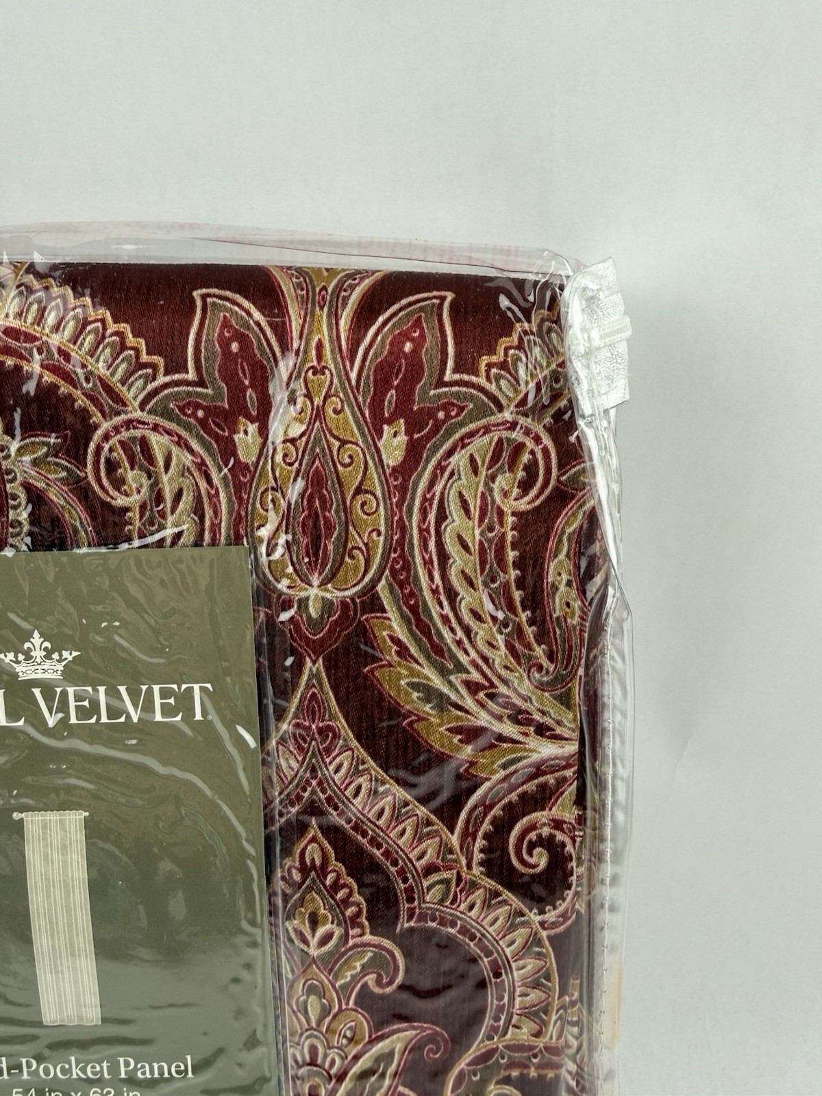 JCP Royal Velvet Hilton Hilton Damask Panel Curtain Majestic Red Multi 54″x63”