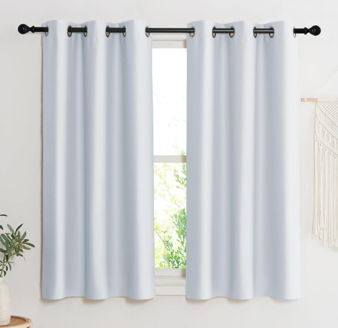 NICETOWN Room Darkening Curtain Panel Cloud Thermal Insulated Grommet 52”Wx90”H