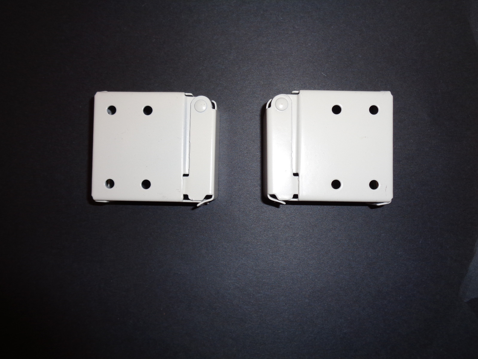 1 Pair Window Blind Mounting Brackets – High Profile – White – for 2″ x 2-1/4″