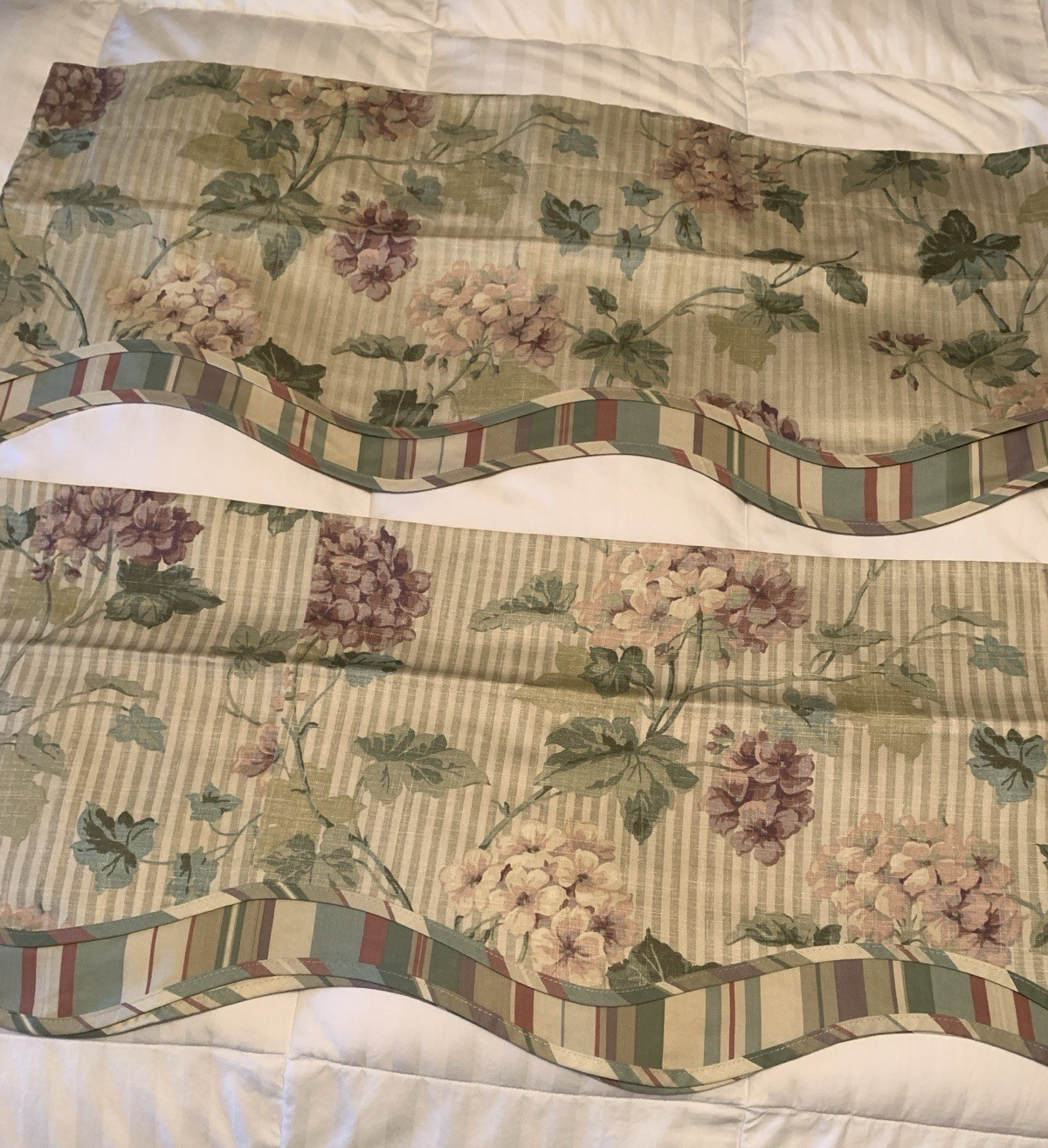2 Waverly Hydrangea Light Green Scalloped Tiered over Stripe Valance Rod 76×17″