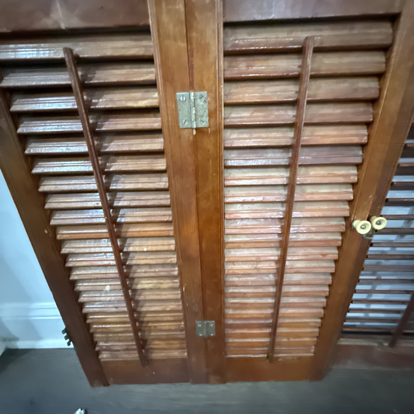 Vintage Plantation Window Shutters 2 Sets 28”Hx39”W Wood Interior Louver Brown.