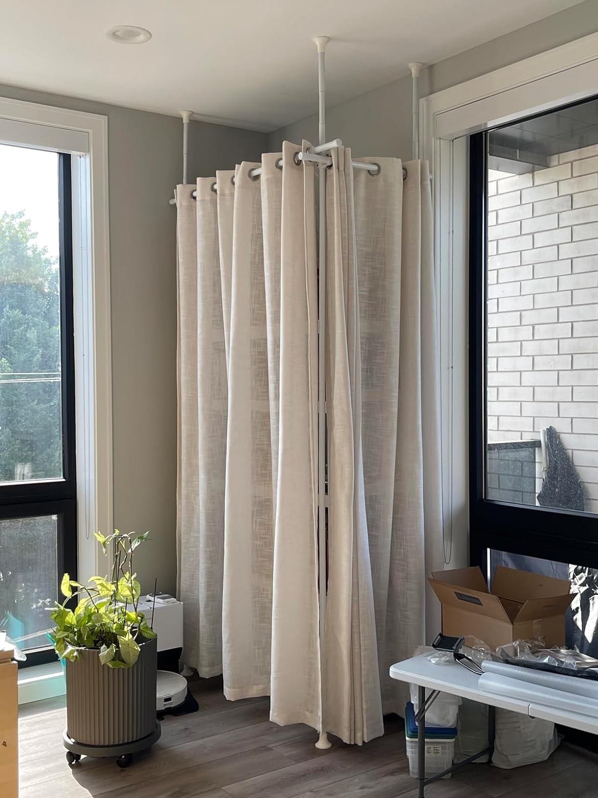 Room Conner Divider Partition 28″~114″ Wide x48~120″ high Tension white pole Rod