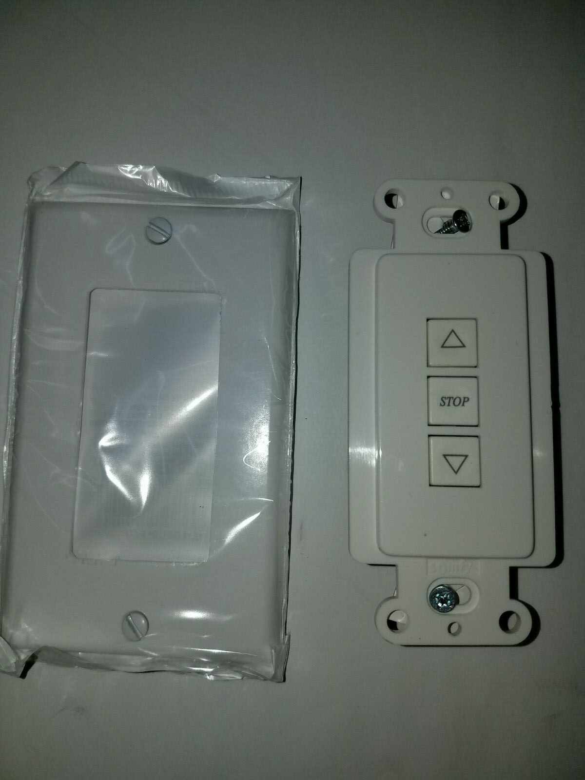 Somfy ILT 3 Button Decora Wall Switch,w/25ft Cable,White,Cat #1800410,0852,REV.D