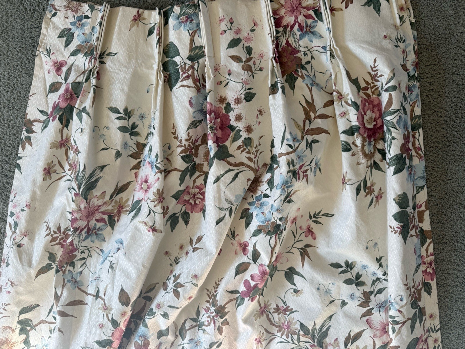 3 VINTAGE PINCH PLEAT PANEL INSULATED CURTAINS Ea 25” W 63” L BURLINGTON USA