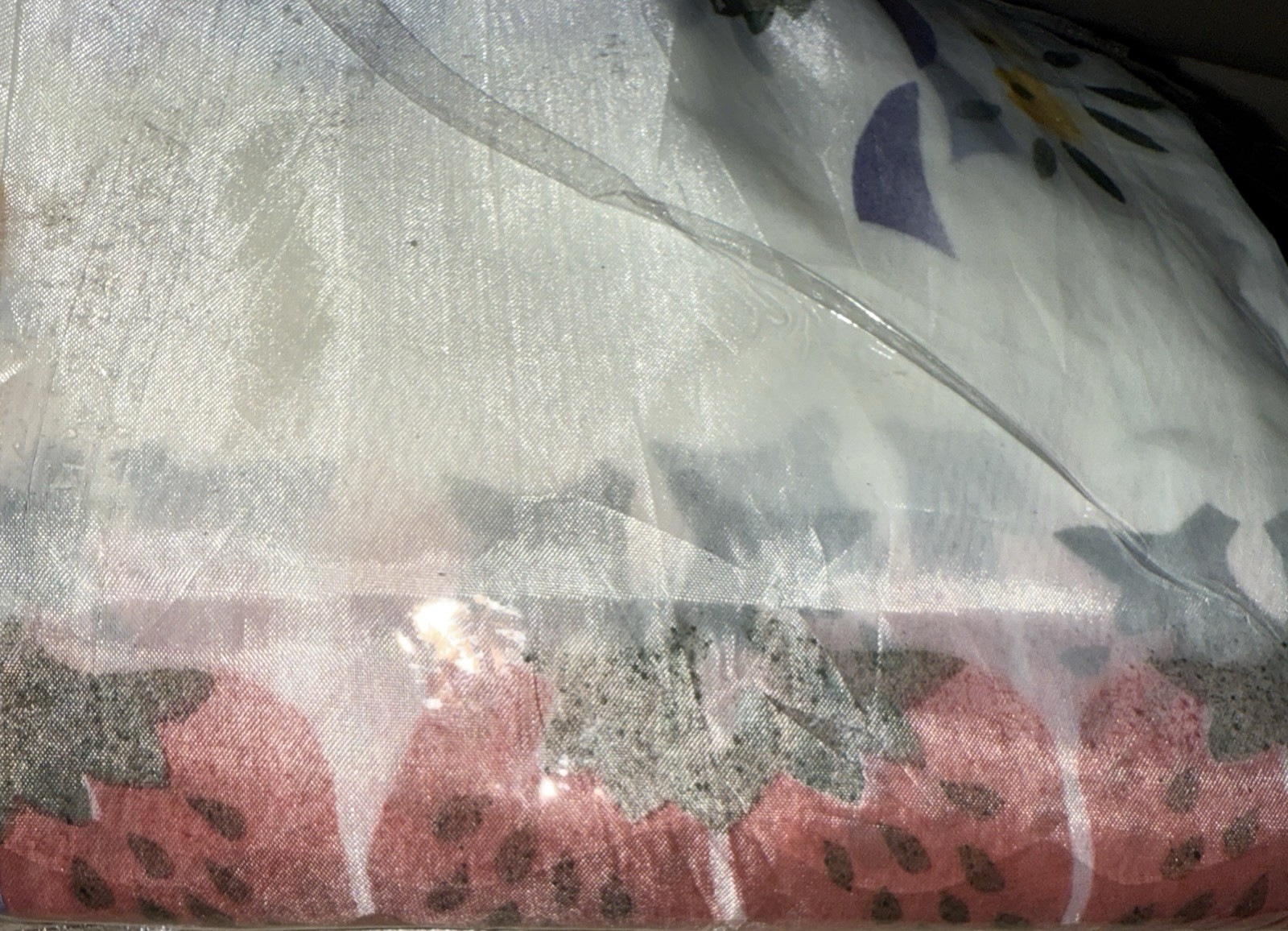 Vintage Today’s Living Strawberry Airbrush Kitchen Curtain Set 60×36 Swag Tiers