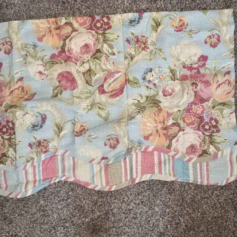 Waverly Spring Bling Valance Cabbage Rose Stiped Scalloped Blue Pink Green EXC