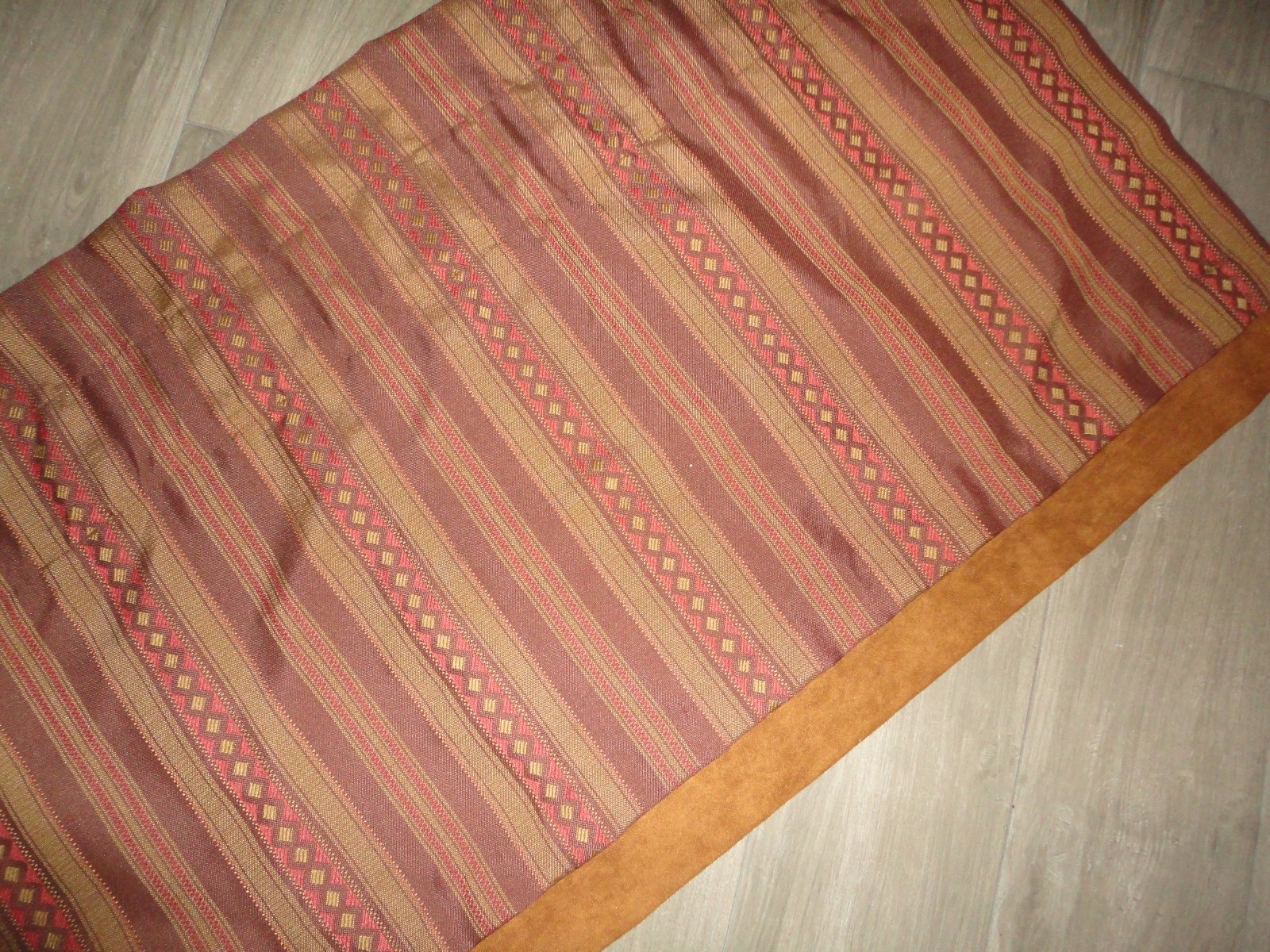 CROSCILL BROWN RED STRIPE CAMEL GOLD SOUTHWESTERN FAUX SUEDE VALANCE 20 X 86