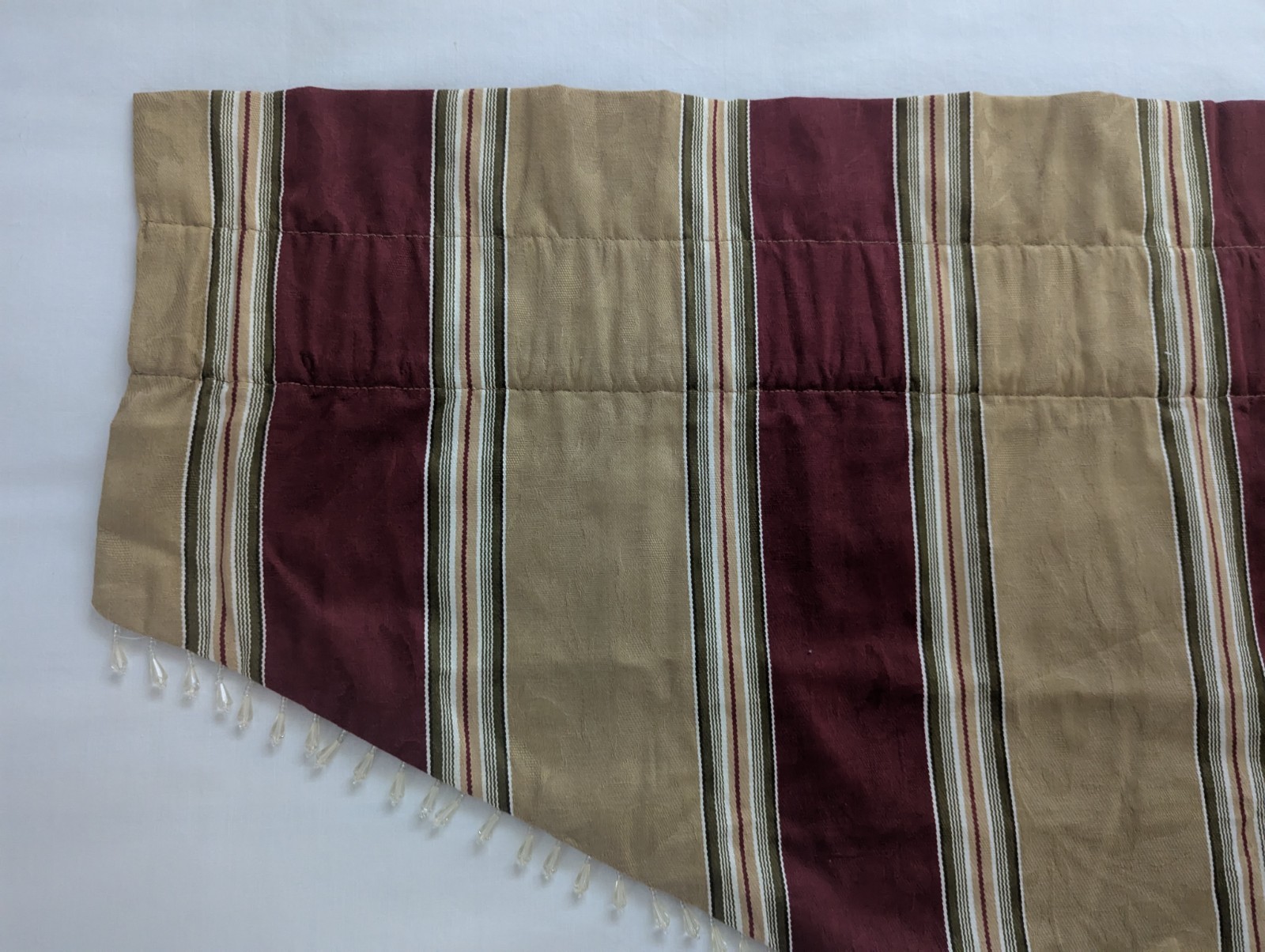 Waverly Capulet Stripe Red & Gold Beaded Lined SINGLE (1) Ascot Valance 51 x 23″