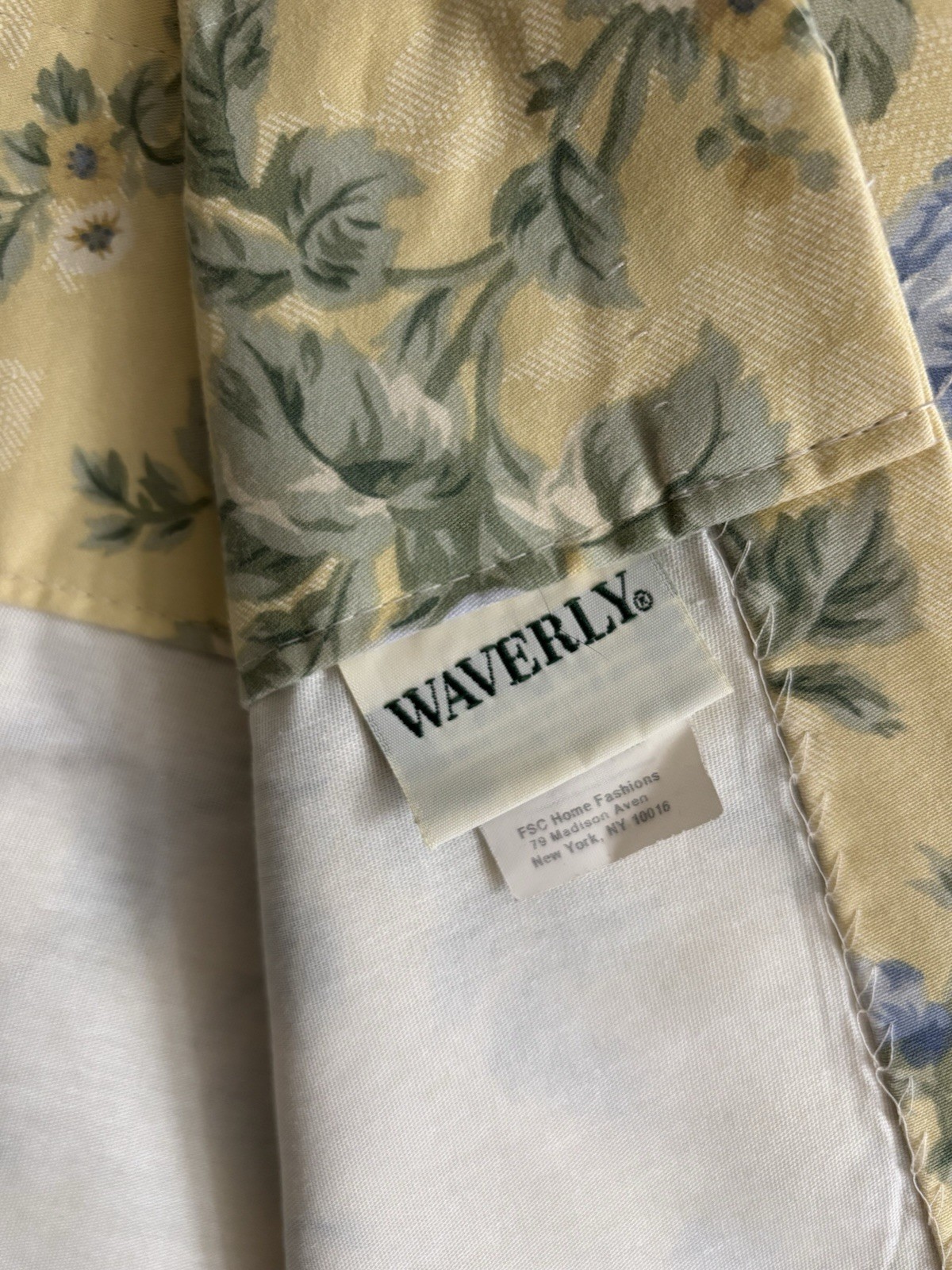 Waverly 1 Window Valance Yellow Floral Blue Roses Scalloped 20″x78″ French