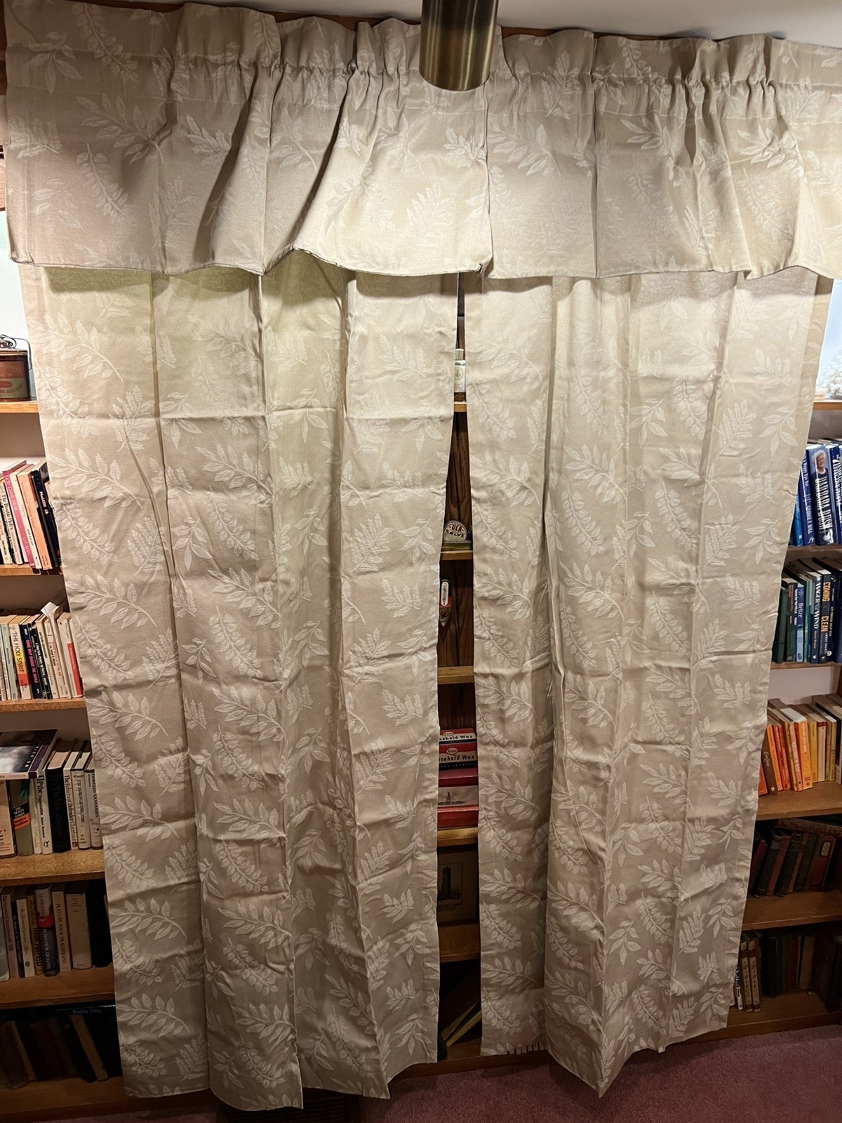 NIP JCPenney HomeCollection tan cotton/poly “Nature’s Fern” lined 84″L drapery