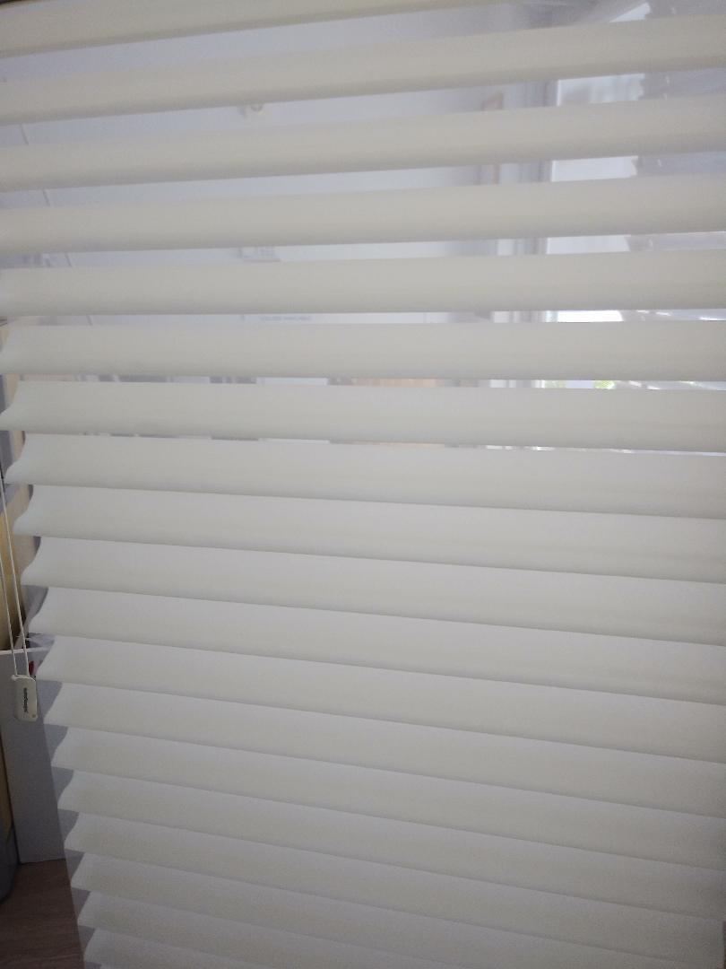 Hunter Douglas Silhouette 3″ Bonsoir Moonlight Shades