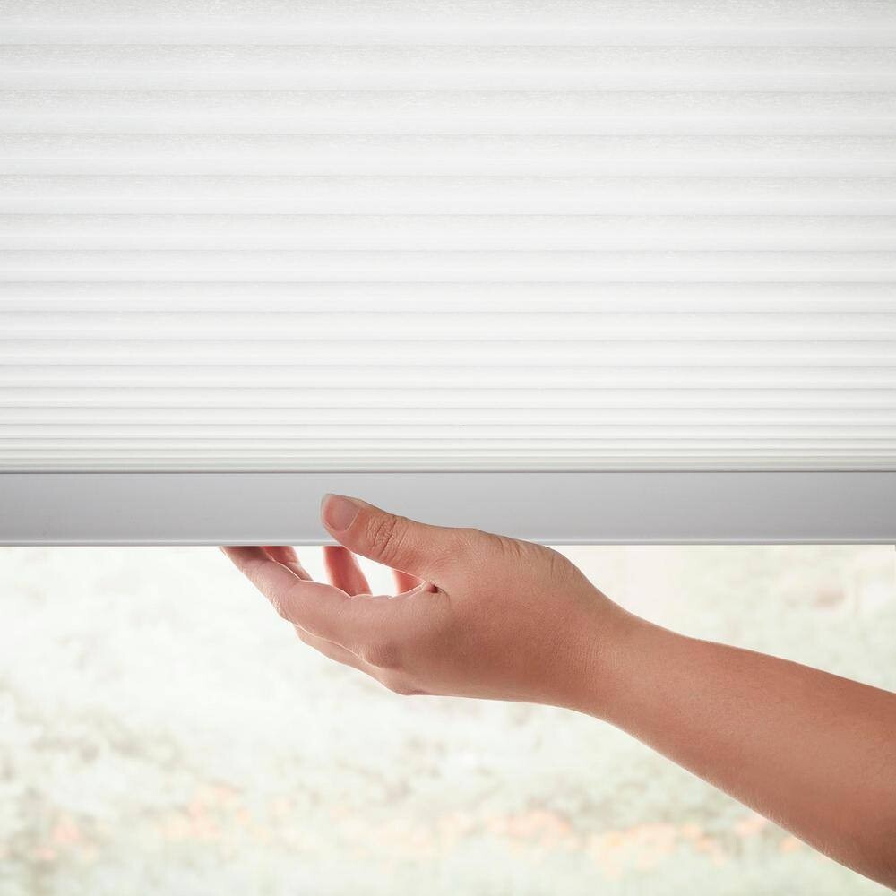 HOME DECORATORS Snow Drift Top-Down Bottom-Up Cordless Shades 32.5 W x 64 L