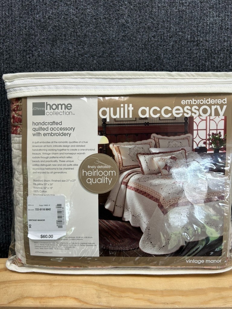 JCPenney Home Collection Quilted Embroidered Valance Vintage Manor 52×15 – Set