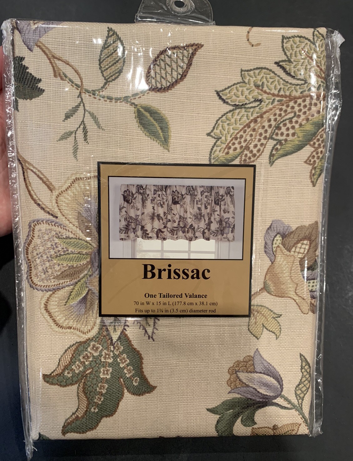 AL Ellis Inc Brissac Scalloped Window Valance 70 X 15 NEW in Package