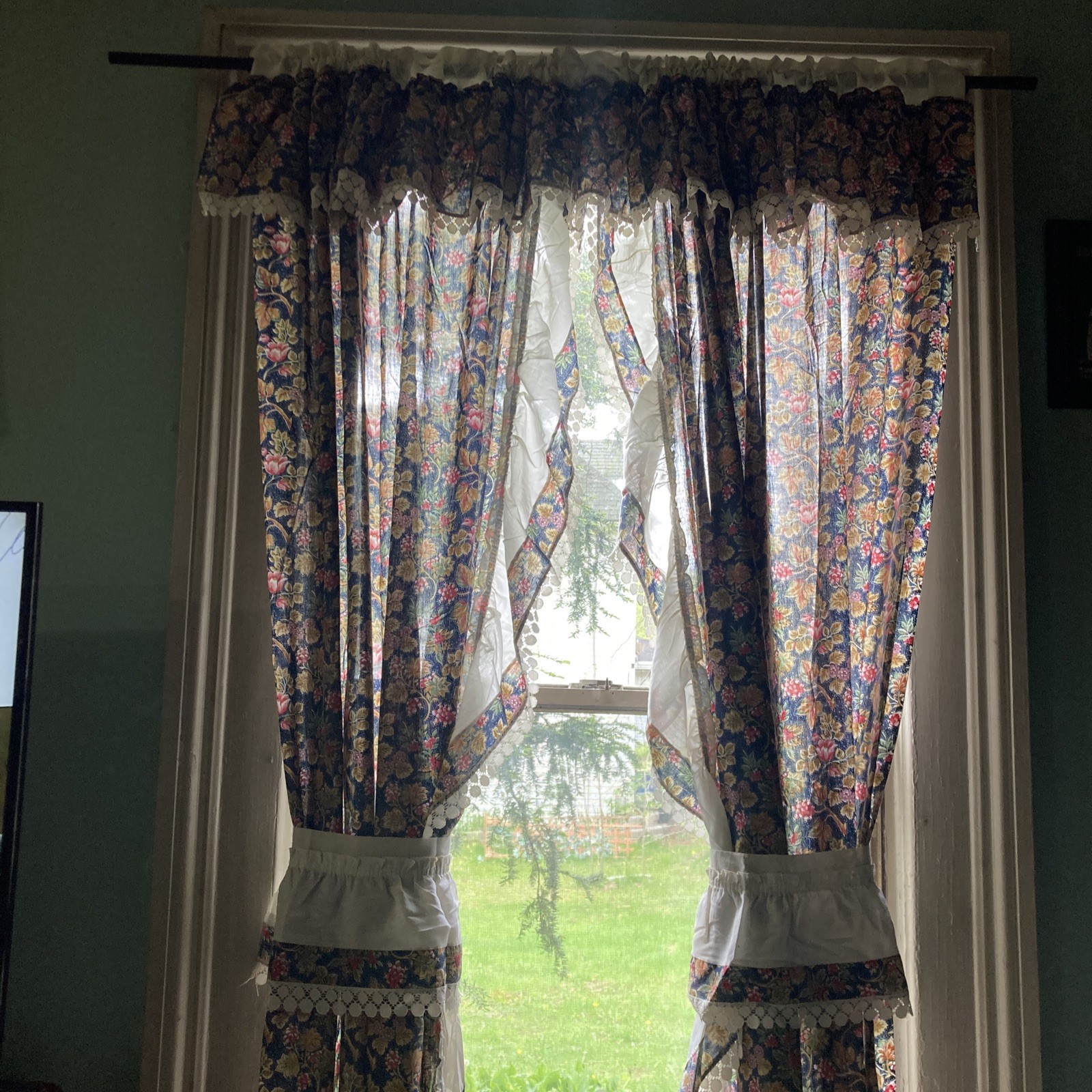 2 Pairs Attached Valances Rifled Laced Cotton Blend Floral Curtains 45”W/78”L