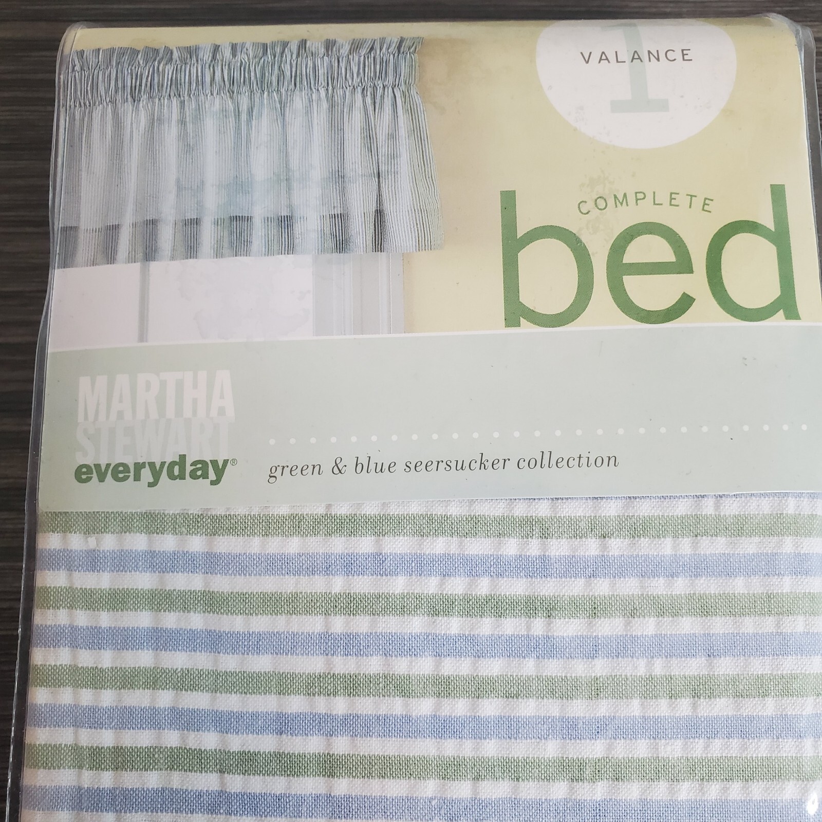 Martha Stewart Green and Blue Seersucker Striped Valance 84″x13″ NOS 2006