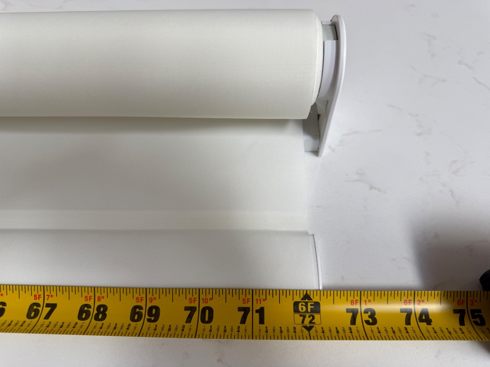NEW Lutron Triathlon Motorized Roller Shade – 73 1/8″ W x 65″ H – White Fabric