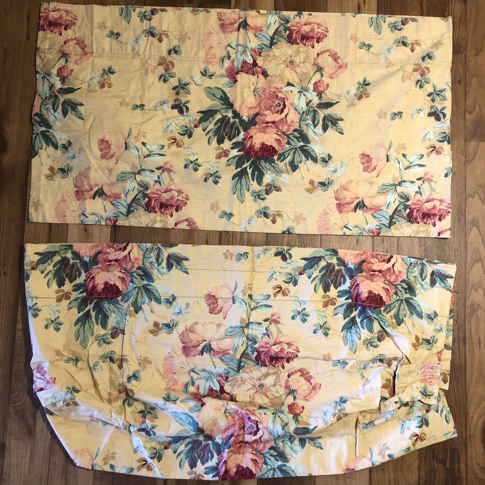 TWO Ralph Lauren Elsa Grasslands Floral Curtain Valances Adjustable Rings 86”