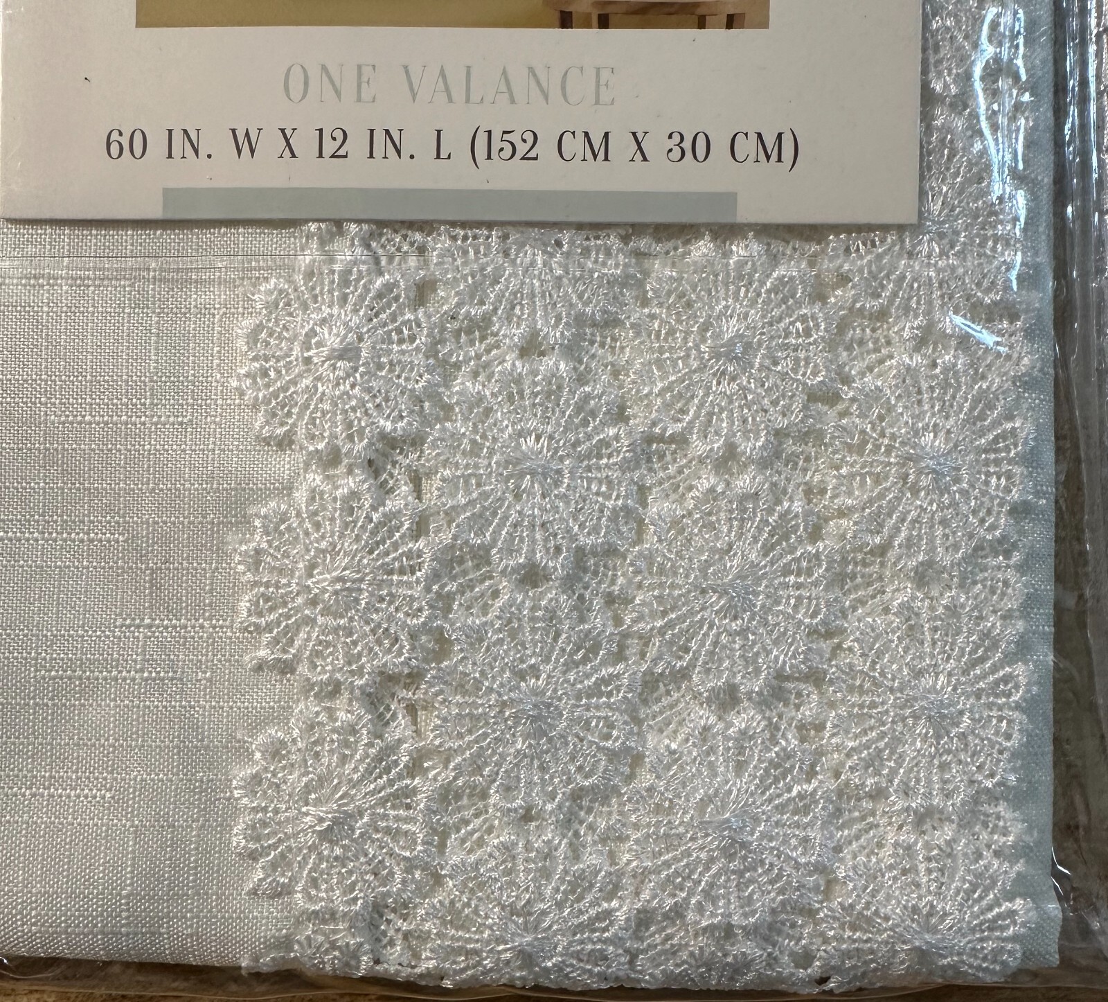 Regent Ivory Tailored Floral Macrame Valance Rod-Pocket 60″x12″