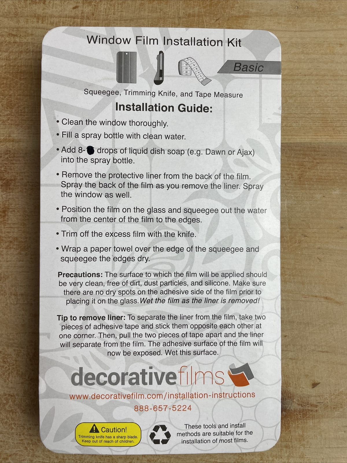 Window Film Or Peel N Stick Wallpaper Trimming Tools with Squeegie