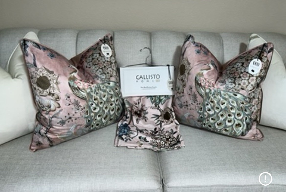 1-NWT CALLISTO HOME PEACOCK PRINT CURTAINS SET OF 2 PANELS SIZE 38”x 84”
