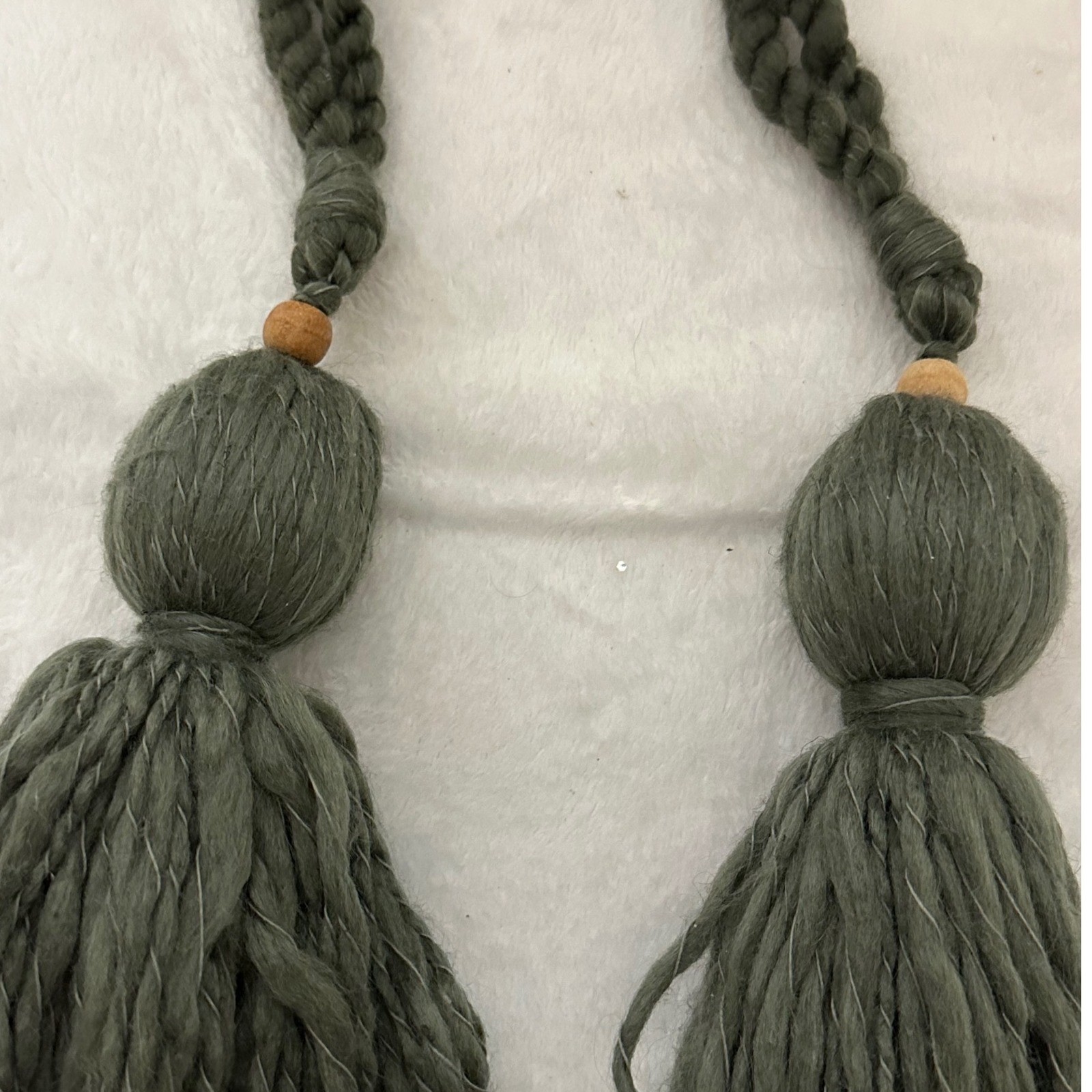 Unbranded Tassel Curtain Tiebacks Set 2 Olive Green Excellent Boho Wood macrame