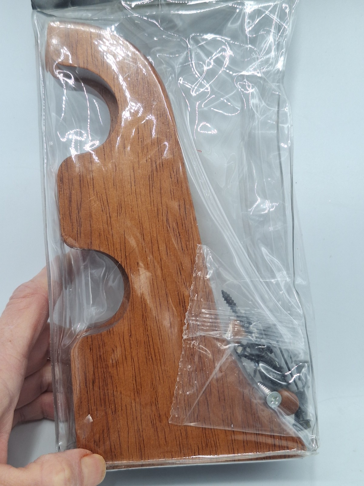 Solid Wood Double Brackets Cambria New Packaged Medium Brown 7.5″ Long 4″ Wide